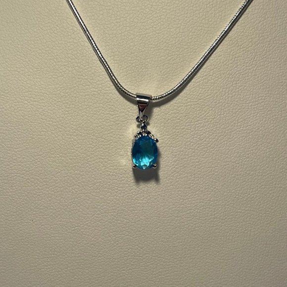 Aquamarine Charm Women's Necklace NEW - Picture 2 of 3